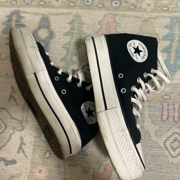 Converse - Picture 2 of 6